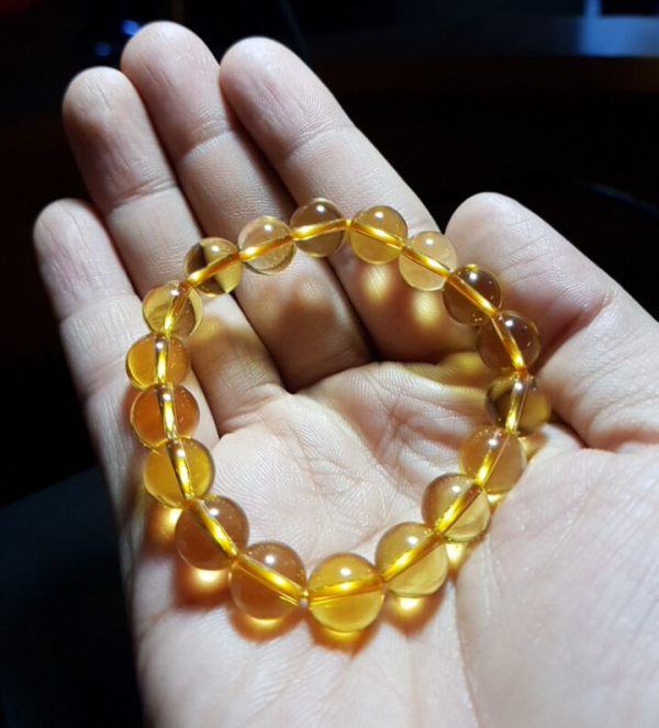 Vòng đeo tay đá thạch anh vàng M183