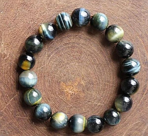 vòng đeo tay mã não nức M189